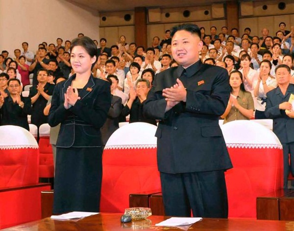 Lãnh đạo Triều Tiên Kim Jong Un thành lập ban nhạc pop riêng 3