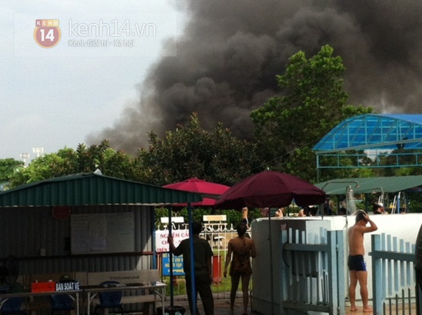 Hà Nội: Cháy lớn tại khu vui chơi thiếu nhi Mỹ Đình 1
