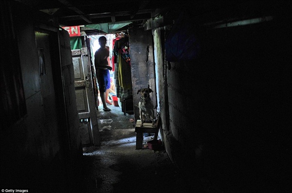 Cuộc sống tại một khu ổ chuột của Philippines 8