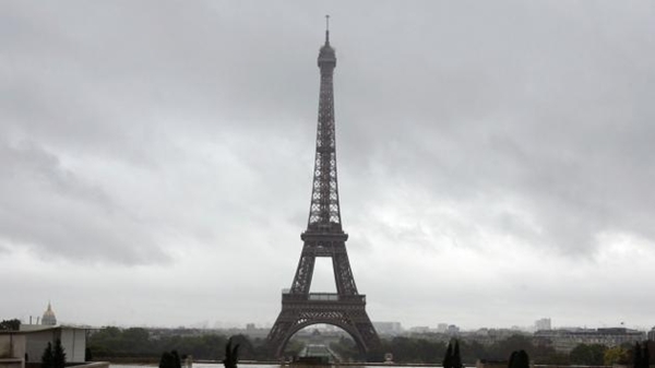Tháp Eiffel tạm ngừng hoạt động do nhân viên đình công 1