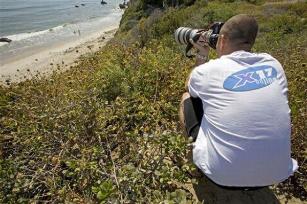 Paparazzi: Nghề săn ảnh đầy hấp dẫn v&agrave; cũng đầy nguy hiểm 10
