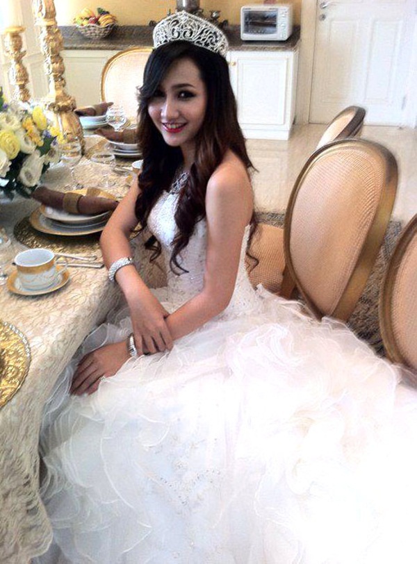Hot girl Campuchia cực giống Anna Trương 7