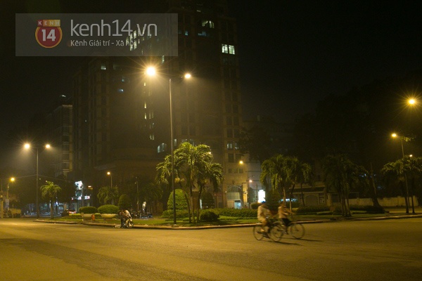 Sài Gòn đẹp lạ trong màn sương mù bao phủ rạng sáng nay 7
