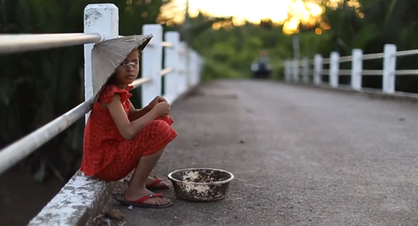 Cay mắt với đoạn phim ngắn về Trung thu của cô bé nghèo 6