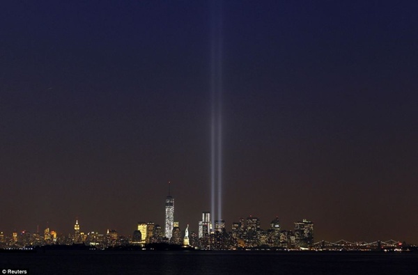 Cả nước Mỹ nghẹn ngào trong lễ tưởng niệm nạn nhân vụ khủng bố 11/9 18