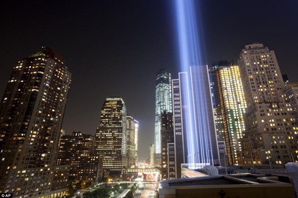 Cả nước Mỹ nghẹn ngào trong lễ tưởng niệm nạn nhân vụ khủng bố 11/9 21