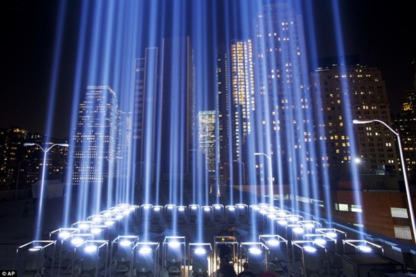 Cả nước Mỹ nghẹn ngào trong lễ tưởng niệm nạn nhân vụ khủng bố 11/9 24