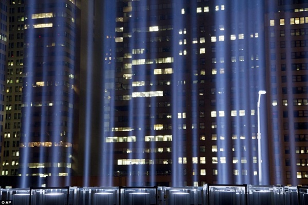 Cả nước Mỹ nghẹn ngào trong lễ tưởng niệm nạn nhân vụ khủng bố 11/9 26