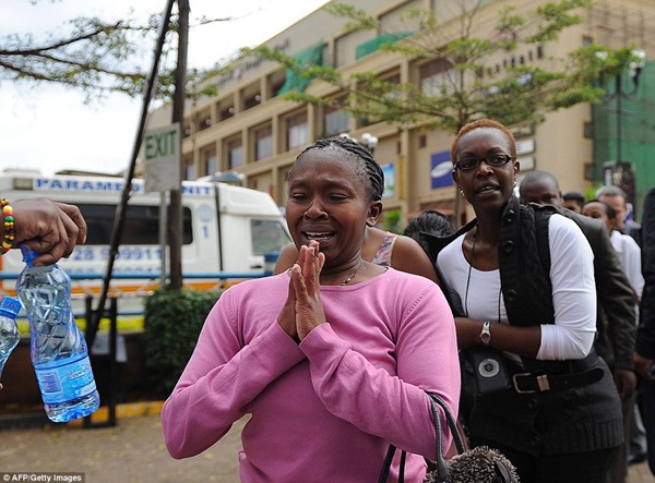 Toàn cảnh vụ tấn công đẫm máu tại trung tâm thương mại Kenya 11