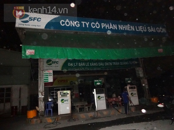 Cháy lớn tại cây xăng, một người bỏng nặng 1