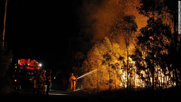 Ít nhất 56 đám cháy hoành hành Australia  1