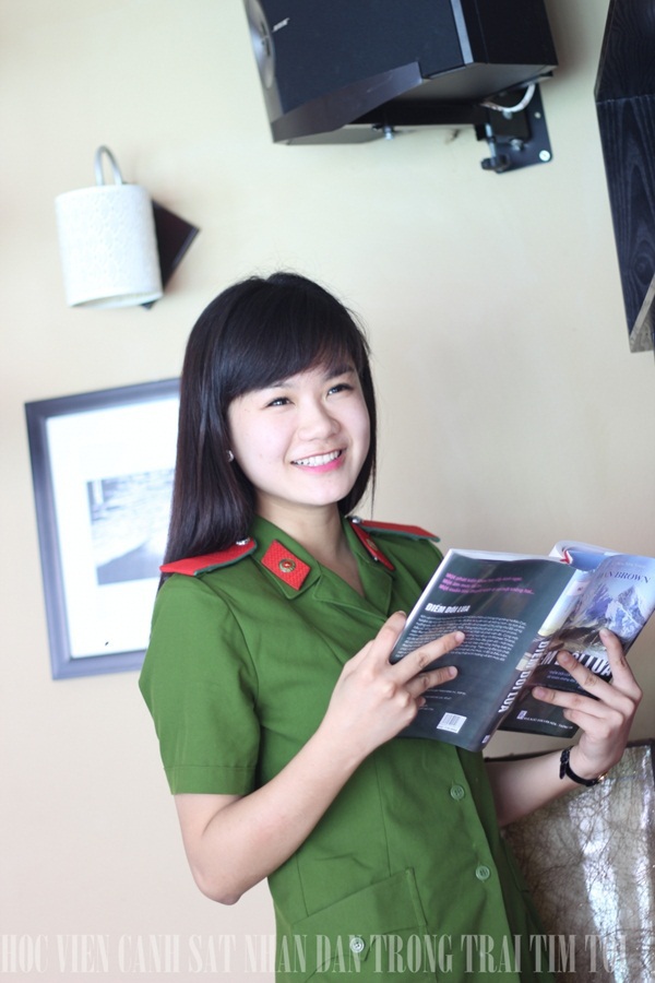 Những nữ sinh xinh đẹp của Học viện Cảnh s&aacute;t nh&acirc;n d&acirc;n  6