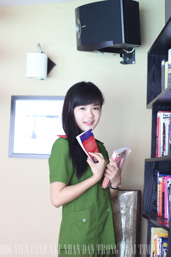 Những nữ sinh xinh đẹp của Học viện Cảnh s&aacute;t nh&acirc;n d&acirc;n  7