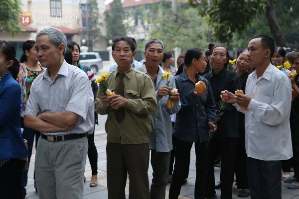 Toàn cảnh hàng trăm nghìn người đến viếng Đại tướng trong ngày cuối cùng 7