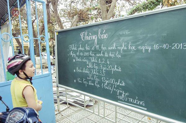 Cận cảnh tan hoang của ng&ocirc;i trường giữa trung t&acirc;m Đ&agrave; Nẵng bị b&atilde;o tốc m&aacute;i  10