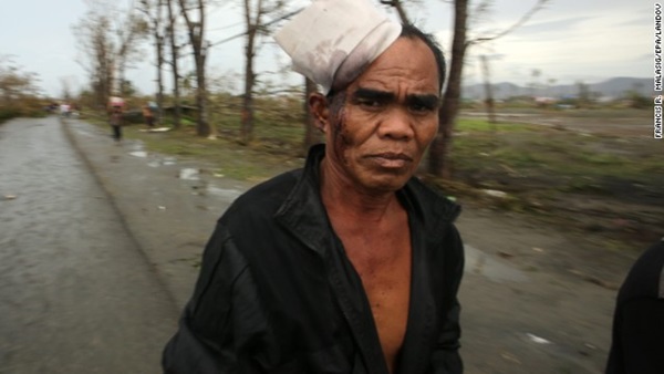 Thảm cảnh tại những thành phố bị siêu bão Haiyan càn quét 7