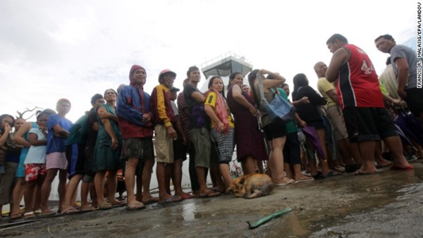 Thảm cảnh tại những thành phố bị siêu bão Haiyan càn quét 8