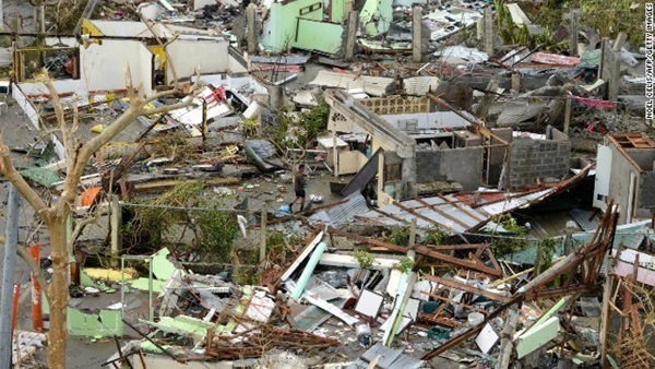 Thảm cảnh tại những thành phố bị siêu bão Haiyan càn quét 10