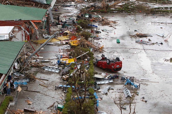 10.000 người có thể đã chết trong siêu bão Haiyan ở Philippines  1