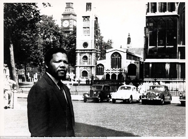 Cuộc đời cựu Tổng thống Nam Phi Mandela qua ảnh 3