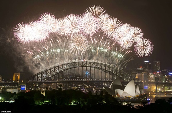 Đại tiệc pháo hoa mừng năm mới trên khắp thế giới  7
