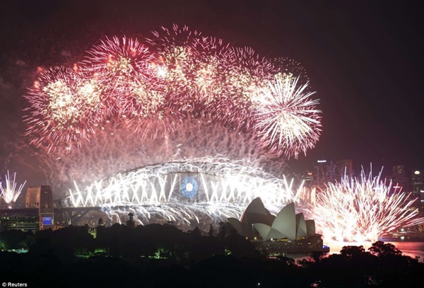 Đại tiệc pháo hoa mừng năm mới trên khắp thế giới  8