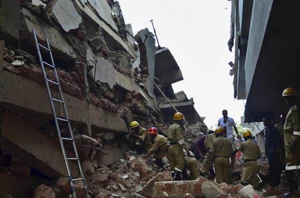 Sập nhà ở Ấn Độ, 13 người thiệt mạng 1