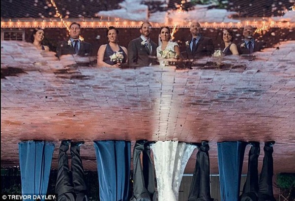 Ngắm những bức ảnh cưới tuyệt đẹp trong mưa bão 10