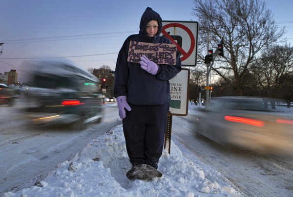 Người vô gia cư Mỹ chật vật trong giá lạnh kỷ lục 16