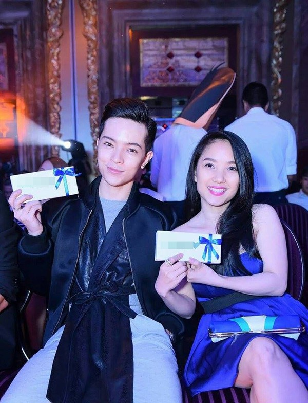 L&ecirc; Th&uacute;y tăng c&acirc;n, hạnh ph&uacute;c xuất hiện c&ugrave;ng chồng sắp cưới điển trai 7