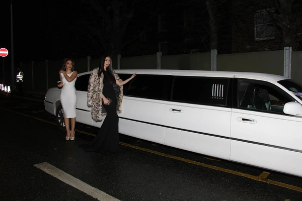 Cuộc đua "kh&aacute;ch VIP" của Ngọc Trinh v&agrave; Kh&aacute;nh My tại Victoria's Secret 2014 7