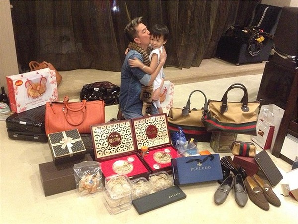 Ai là bà hoàng, ông hoàng "khoe của" số 1 của showbiz Việt? 4