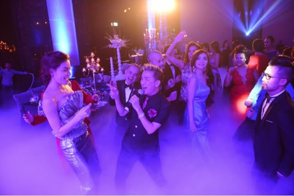 4 đại gia được nhiều sao h&agrave;ng đầu showbiz Việt nể nang nhất 10