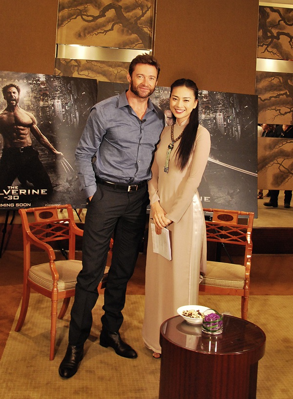 Ngô Thanh Vân tỏa sáng với áo dài bên "Người Sói" Hugh Jackman 2