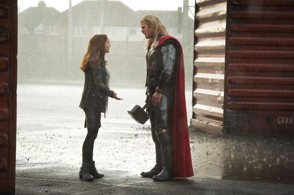 "Thor: The Dark World" - tác phẩm hấp dẫn mở màn mùa phim cuối năm 4