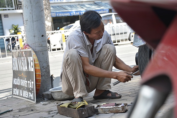 Những tấm biển thông báo ấm áp tình người giữa Sài Gòn hoa lệ 7