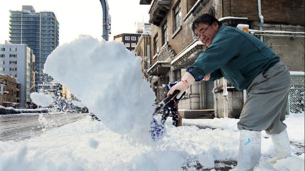 Nhật Bản: Tuyết dày hơn 200cm, ít nhất 11 người chết 1