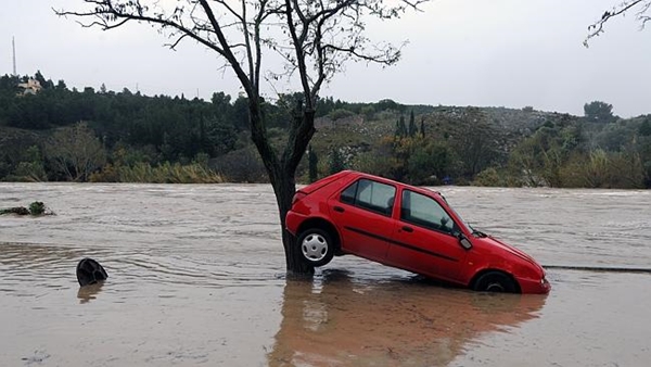 Pháp: Lũ lụt nghiêm trọng, 5 người chết, hơn 3.000 người phải sơ tán 3
