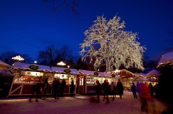 Ngất ngây trước 10 hội chợ Noel đẹp nhất trên thế giới 7