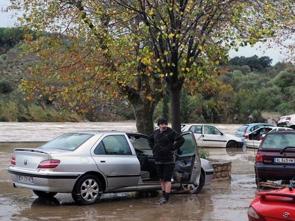 Pháp: Lũ lụt nghiêm trọng, 5 người chết, hơn 3.000 người phải sơ tán 4