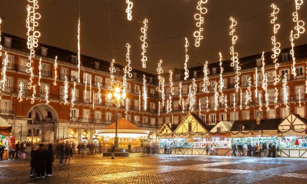 Ngất ng&acirc;y trước 10 hội chợ Noel đẹp nhất tr&ecirc;n thế giới 21