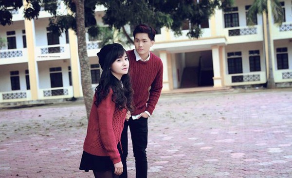 Th&ecirc;m một cặp đ&ocirc;i đũa lệch ch&agrave;ng 1m85 n&agrave;ng 1m50 8