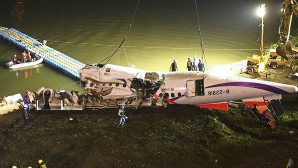 Cuộc hội thoại cuối cùng của máy bay TransAsia Airways trước khi gặp nạn 2