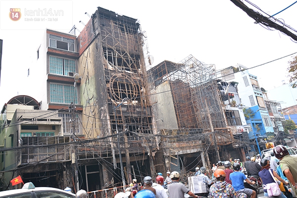 Người dân bàng hoàng kể lại vụ cháy 8 căn nhà ở trung tâm Sài Gòn 1
