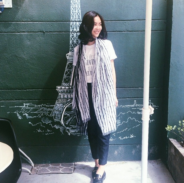 Những thiếu nữ Việt xinh đẹp "sốt xình xịch" trên Instagram 11 Những thiếu nữ Việt xinh đẹp "sốt xình xịch" trên Instagram 11