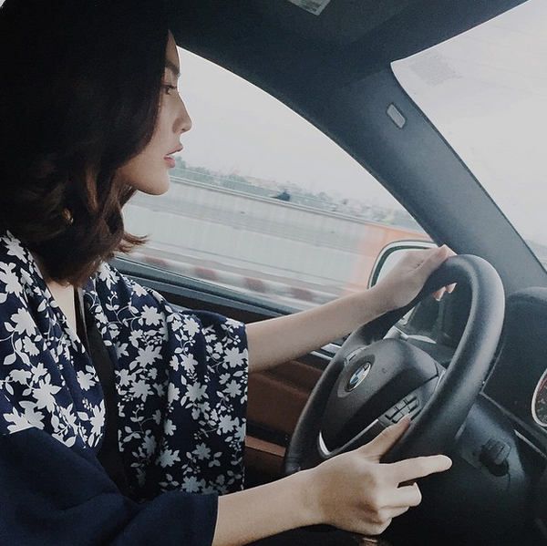 Những thiếu nữ Việt xinh đẹp "sốt xình xịch" trên Instagram 15 Những thiếu nữ Việt xinh đẹp "sốt xình xịch" trên Instagram 15