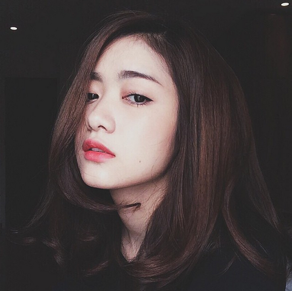 Những thiếu nữ Việt xinh đẹp "sốt xình xịch" trên Instagram 7 Những thiếu nữ Việt xinh đẹp "sốt xình xịch" trên Instagram 7