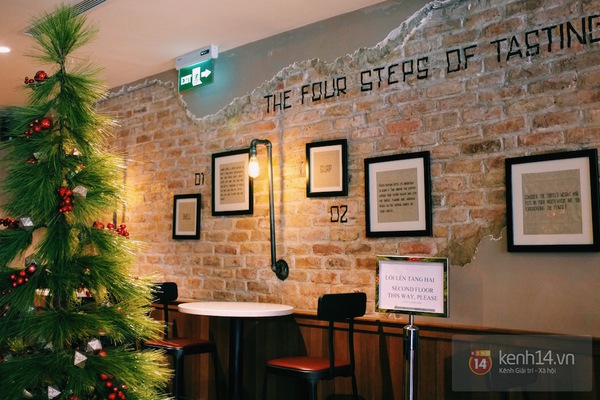 Những cửa hàng, quán cafe trang trí đẹp nhất mùa Noel năm nay ở Hà Nội 22