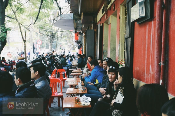 5 con phố cafe nổi tiếng của người H&agrave; Nội 6