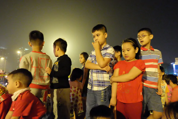 Ph&aacute;o hoa rực s&aacute;ng tr&ecirc;n bầu trời H&agrave; Nội 54